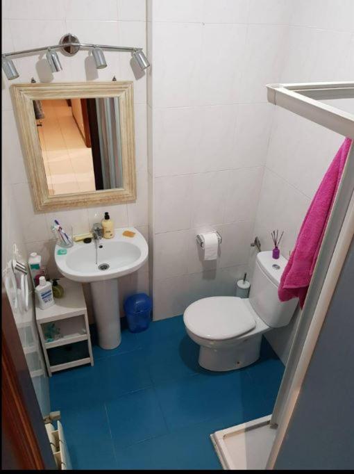Private Room With Shared Bathroom Salamanca Kültér fotó